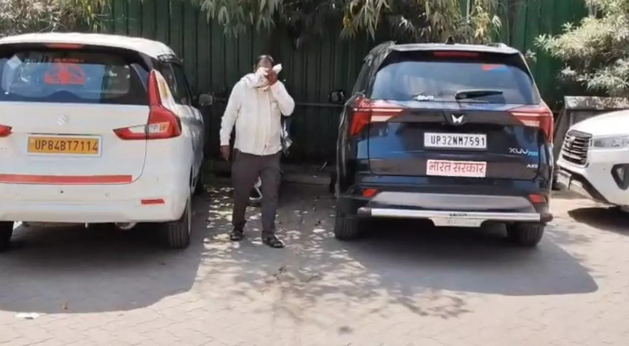 हैलो, अब न कहना वाशिंग मशीन, निपट रहे न भाजपाई, जल्द ही निपटेगा आयातित माननीय
