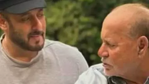 Salim Khan Discharge: सलमान खान के पिता सलीम खान महीनों बाद हुए डिस्चार्ज, जाने कैसी है अब तबीयत