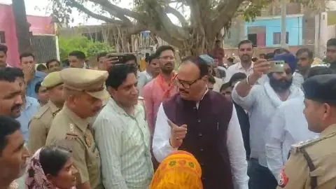 When Deputy CM Brijesh Pathak suddenly reached CHC without any protocol, the mess erupted