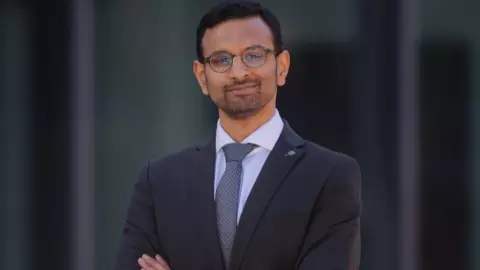 भारत का बेटा बना दुनिया की उम्मीद: ब्रेन ट्यूमर पर नई खोज के लिए मिला बड़ा अवॉर्ड भारत का बेटा बना दुनिया की उम्मीद: ब्रेन ट्यूमर पर नई खोज के लिए मिला बड़ा अवॉर्ड