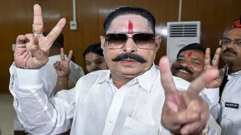 142 दिन बाद जेल से बाहर आए बाहुबली अनंत सिंह! पटना में महा-भोज की तैयारी, कल करेंगे 120 KM लंबा मेगा रोड शो