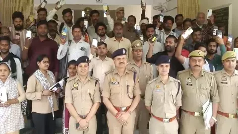 Police recover 80 missing mobile phones, smiles back on owners faces