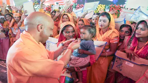 बहराइच में सीएम योगी का तीखा तंज, PDA की बात करने वालों को क्यों याद नहीं आए भरथापुर के यादव, मौर्य