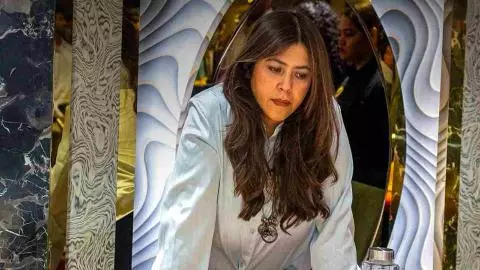 Ekta Kapoor ने खोले इंडस्ट्री के काले राज, कहा- सब डिप्रेस्ड हैं...बहुत झूठ है यहां Ekta Kapoor ने खोले इंडस्ट्री के काले राज, कहा- सब डिप्रेस्ड हैं...बहुत झूठ है यहां