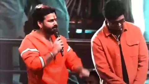 Pawan Singh Touch Buddy Song