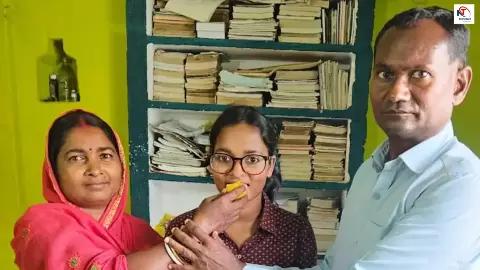 बिहार की बेटी ने रचा इतिहास! 492 नंबर लाकर बांका की पुष्पांजलि बनीं मैट्रिक टॉपर, वैज्ञानिक बनने का है सपना बिहार की बेटी ने रचा इतिहास! 492 नंबर लाकर बांका की पुष्पांजलि बनीं मैट्रिक टॉपर, वैज्ञानिक बनने का है सपना