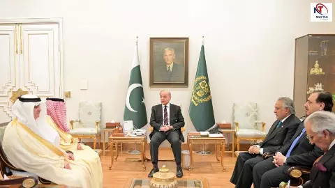 हीरो नहीं, सुपरहीरो बन रहा PAKISTAN; तीन मुस्लिम देशों के साथ बैठक में कर दिखाया वो काम जिससे दुनिया हैरान हीरो नहीं, सुपरहीरो बन रहा PAKISTAN; तीन मुस्लिम देशों के साथ बैठक में कर दिखाया वो काम जिससे दुनिया हैरान