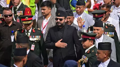 झुक गई नेपाल सरकार! भारत से सामान लाने पर टैक्स वाले फैसले पर मची खलबली, अब आधी रात को बदला अपना ही फैसला