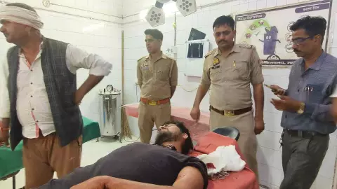 Mahoba News: महोबा में दबंगों ने खेत में थ्रेसिंग कर रहे किसान अरुण यादव पर की फायरिंग, हालत गंभीर