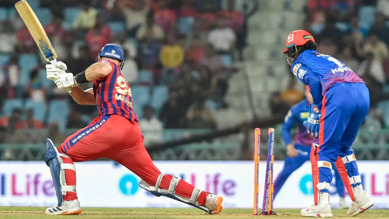 LSG vs DC IPL 2026: एनगिडी-नटराजन ने मिलकर निकाले 6 विकेट, एलएसजी सिर्फ 141 रन पर ऑलआउट LSG vs DC IPL 2026: एनगिडी-नटराजन ने मिलकर निकाले 6 विकेट, एलएसजी सिर्फ 141 रन पर ऑलआउट