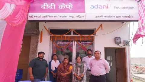Mirzapur: मड़िहान में ‘दीदी कैफे’, महिलाओं को रोजगार का सहारा