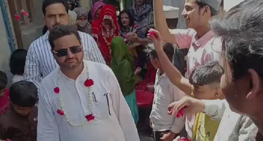 Sambhal News: गरीब जोड़े का निःशुल्क, बिना दहेज निकाह इंसानियत जन सेवा ट्रस्ट ने कराया