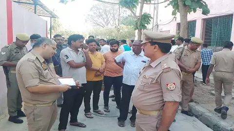 Mirzapur: मिर्जापुर में सनसनी! दिनदहाड़े वरिष्ठ अधिवक्ता की गोली मारकर हत्या, CCTV में कैद हुआ रोंगटे खड़े करने वाला मंजर
