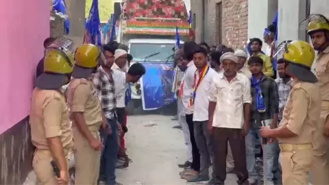 Pathrao, situation tense at Ambedkar procession in Kasganj