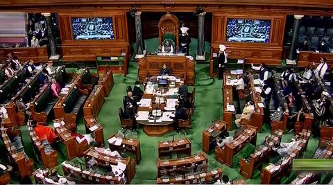 परिसीमन से बदल जाएगा सत्ता का खेल? संसद में ‘मुस्लिम महिला’ पर शाह-अखिलेश की गजब बहस
