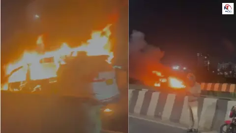 इकाना स्टेडियम के पास चलती कार बनी आग का गोला, फ्लाईओवर पर मची अफरा-तफरी; देखें वीडियो इकाना स्टेडियम के पास चलती कार बनी आग का गोला, फ्लाईओवर पर मची अफरा-तफरी; देखें वीडियो