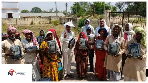 Chandauli News: चंदौली में स्मार्ट मीटर के खिलाफ ग्रामीणों का प्रदर्शन, बिल बढ़ने पर आक्रोश