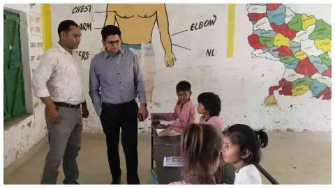 Siddharthnagar News : असनहरा स्कूल निरीक्षण में खामियां, डीएम सख्त, चार शिक्षकों का वेतन कटा Siddharthnagar News : असनहरा स्कूल निरीक्षण में खामियां, डीएम सख्त, चार शिक्षकों का वेतन कटा
