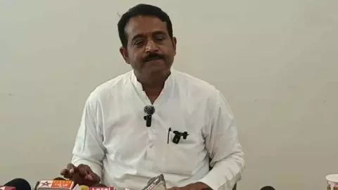 Pilibhit News: पीलीभीत में किसान के घर से 200 लीटर डीजल जब्त, प्रशासनिक कार्रवाई पर उठे सवाल