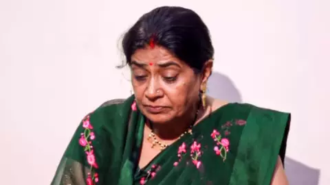 ‘सोनम सामने आई तो खुद मार डालूंगी...’, खूनी बहू को जमानत मिलने पर फूट-फूटकर रोईं राजा रघुवंशी की मां ‘सोनम सामने आई तो खुद मार डालूंगी...’, खूनी बहू को जमानत मिलने पर फूट-फूटकर रोईं राजा रघुवंशी की मां