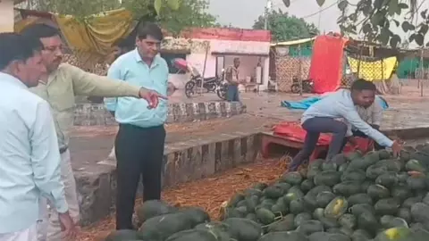 Barabanki alert, watermelon and meat shops forced after Mumbai incident
