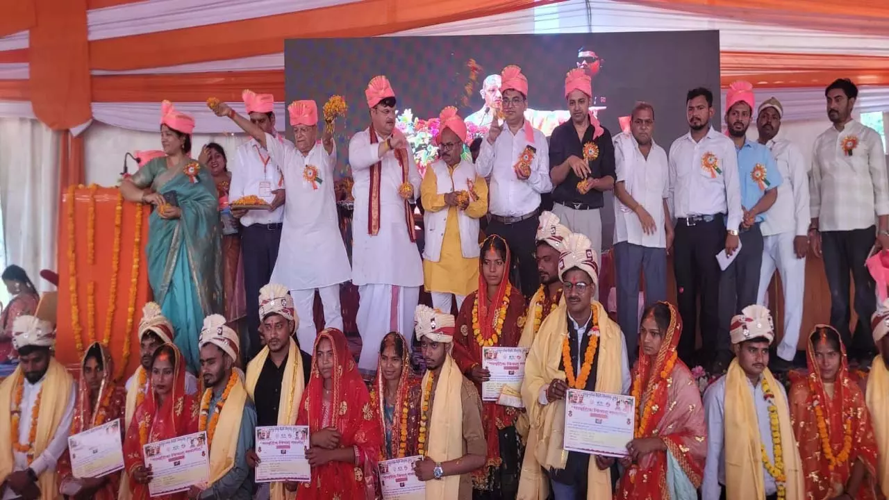Mass marriage of 167 couples in Ayodhya, big relief to workers