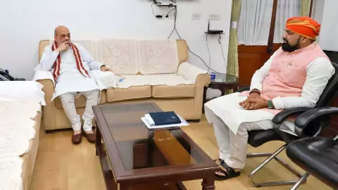 आज दिल्ली में अमित शाह-सम्राट की हाई लेवल मीटिंग! बिहार मंत्रिमंडल विस्तार पर होगा महामंथन, BJP से कौन बनेगा मंत्री? आज दिल्ली में अमित शाह-सम्राट की हाई लेवल मीटिंग! बिहार मंत्रिमंडल विस्तार पर होगा महामंथन, BJP से कौन बनेगा मंत्री?