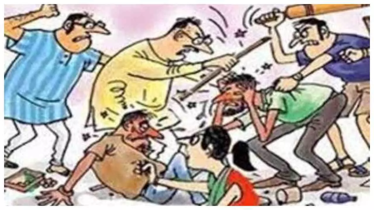 Hamirpur News: हमीरपुर में लूट का आतंक, मुंडन कार्यक्रम में जा रहे परिवार से मारपीट और लूट