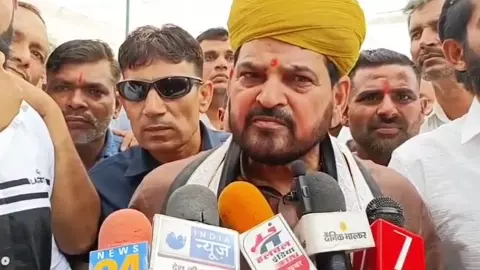 Muzaffarnagar News: Muzaffarnagar में बृजभूषण शरण सिंह का बयान: “मैं अभी भारतीय जनता पार्टी में हूं”