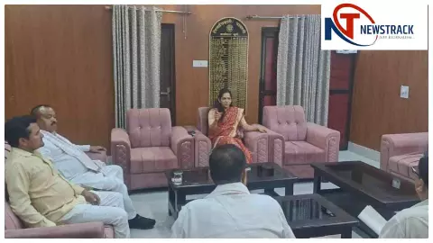Shravasti News: श्रावस्ती में जनगणना-2027 तैयारी तेज, पीडब्ल्यूडी योजना पर भी मंथन