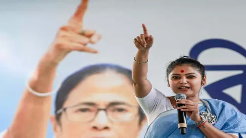 बंगाल में तख्तापलट के बाद घमासान! सायोनी घोष का BJP पर तीखा वार, कहा- सत्ता मिली नहीं और अशांति शुरू