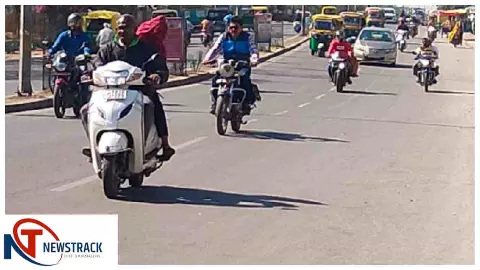 Jhansi News : झांसी में जाम खत्म करने को डीएम सख्त, 14 मई तक सुधार के निर्देश Jhansi News : झांसी में जाम खत्म करने को डीएम सख्त, 14 मई तक सुधार के निर्देश
