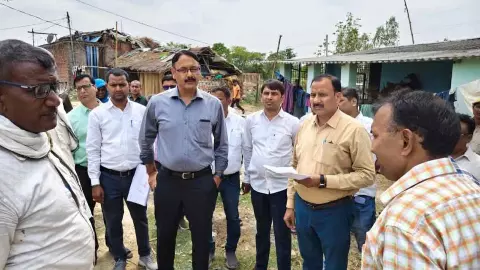 Sant Kabir Nagar News: मीरगंज में बनेगा आधुनिक बस स्टेशन, डीएम ने किया निरीक्षण Sant Kabir Nagar News: मीरगंज में बनेगा आधुनिक बस स्टेशन, डीएम ने किया निरीक्षण
