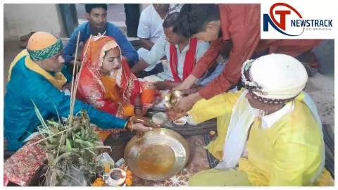 Chitrakoot News: चित्रकूट के लोहदा में भव्य कन्यादान समारोह, कुंवर आशीष ने किया 17वां कन्यादान