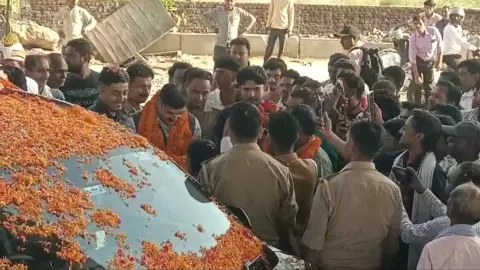 Pilibhit News: पीलीभीत में तेज हुआ सियासी संग्राम, मंत्री संजय गंगवार पर सपा का बड़ा हमला