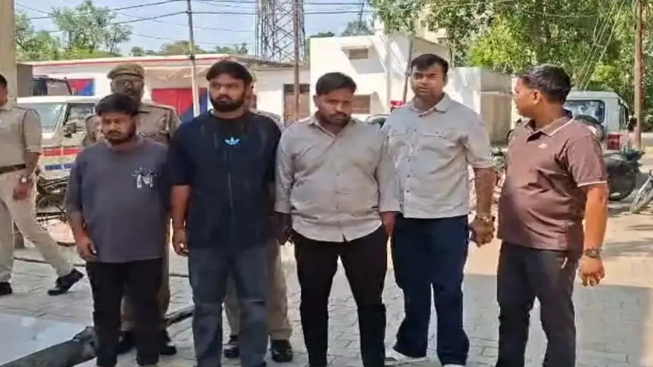 Mainpuri News: मैनपुरी में साइबर ठग गिरोह पकड़ा, नौकरी-इन्वेस्टमेंट से ठगी