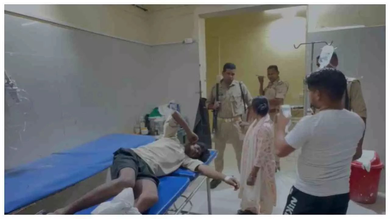 Firozabad News: पुलिस और बदमाशों के बीच मुठभेड़, गोली लगाने से घायल वाहन चोर गिरफ्तार