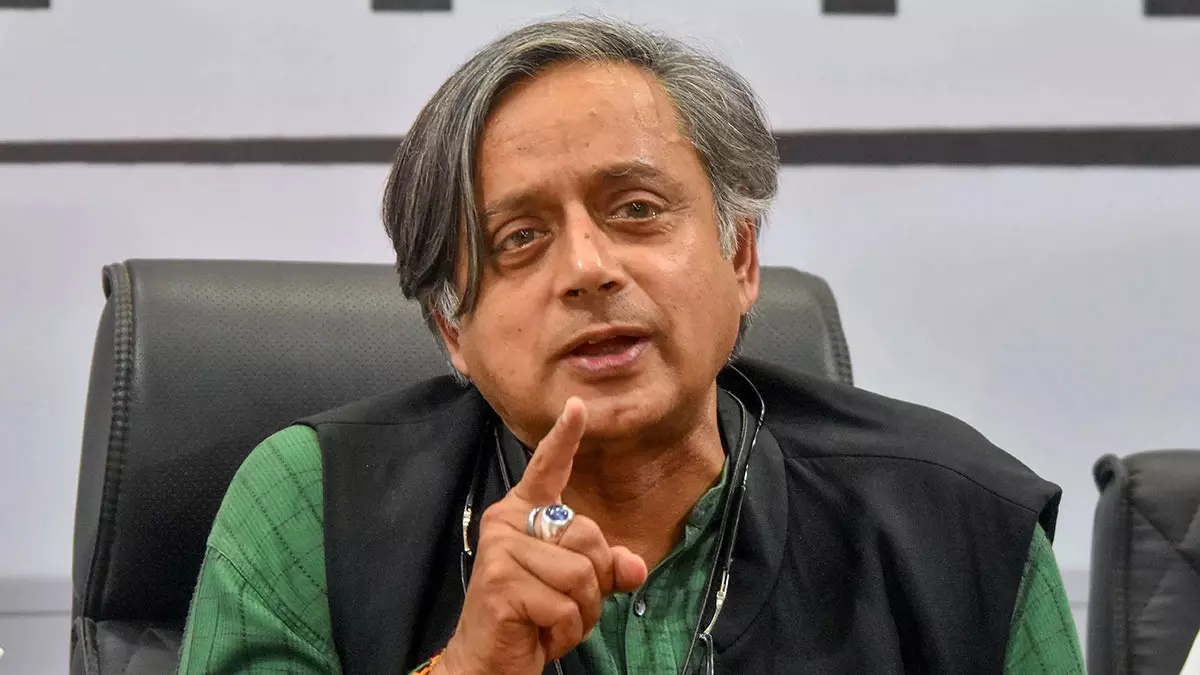 SIR की वजह से जीत गई कांग्रेस... थरूर की जुबान फिसली या भाजपा को शुक्रिया SIR की वजह से जीत गई कांग्रेस... थरूर की जुबान फिसली या भाजपा को शुक्रिया