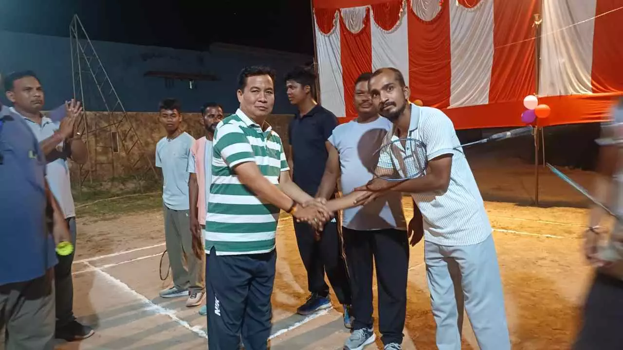 Lakhimpur Kheri News: पलियाकलां में तीन दिवसीय जिला स्तरीय बैडमिंटन प्रतियोगिता का शुभारंभ