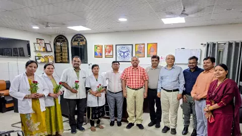 Nursing staff honored on International Nurses Day in Jhansi