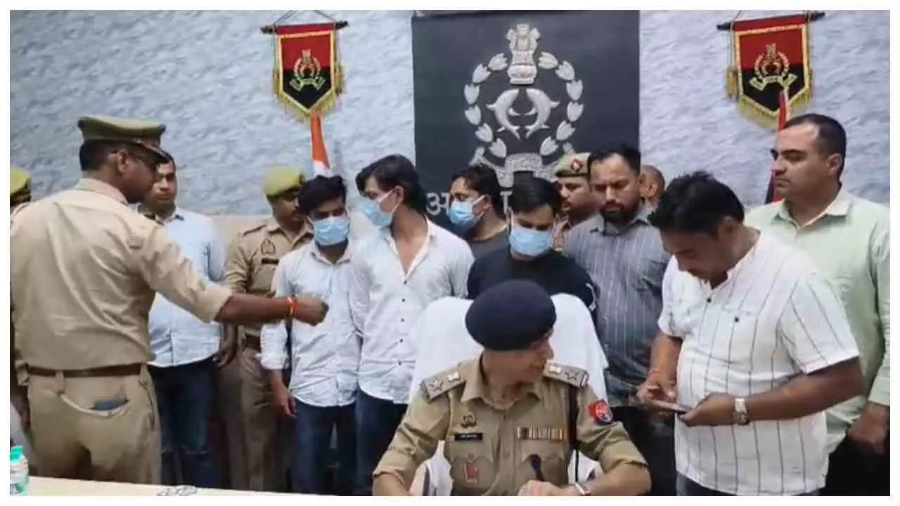 Aligarh News : दिल्ली से चल रहा था नकली नोटों का कारोबार, अलीगढ़ पुलिस ने चार आरोपियों को दबोचा