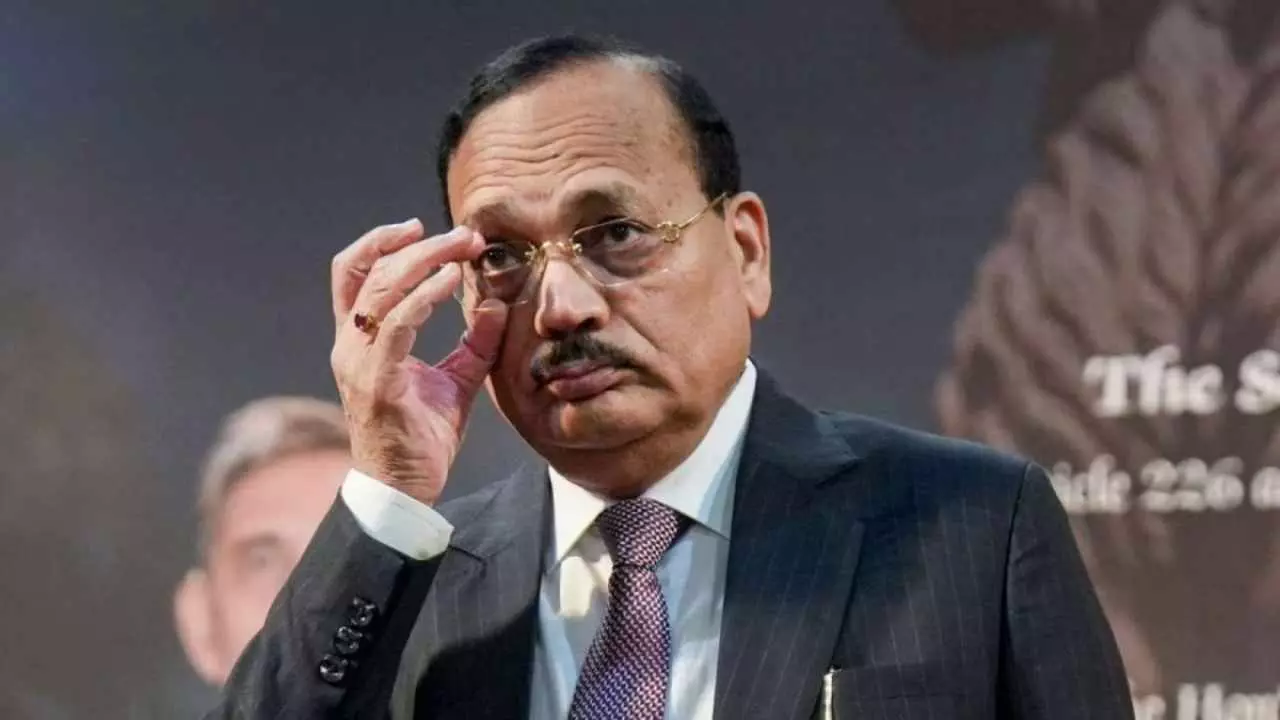 CJI Surya Kant: CJI सूर्य कांत को किस बात पर आया गुस्सा! सीधे CBI से कर दी एक्शन की मांग CJI Surya Kant: CJI सूर्य कांत को किस बात पर आया गुस्सा! सीधे CBI से कर दी एक्शन की मांग