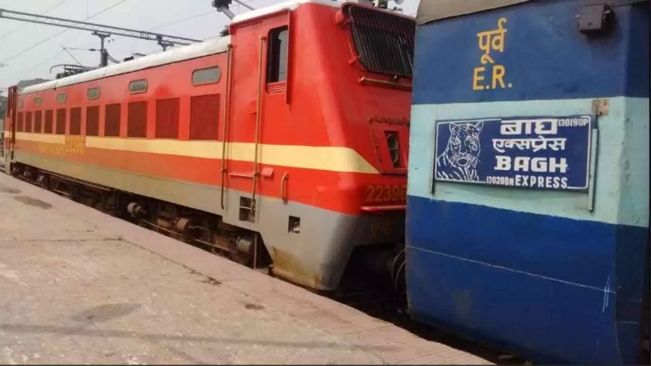 Hardoi News: बाग एक्सप्रेस में यात्रियों को मिलेगा नया सफर अनुभव, जून से लगेंगे एलएचबी कोच Hardoi News: बाग एक्सप्रेस में यात्रियों को मिलेगा नया सफर अनुभव, जून से लगेंगे एलएचबी कोच