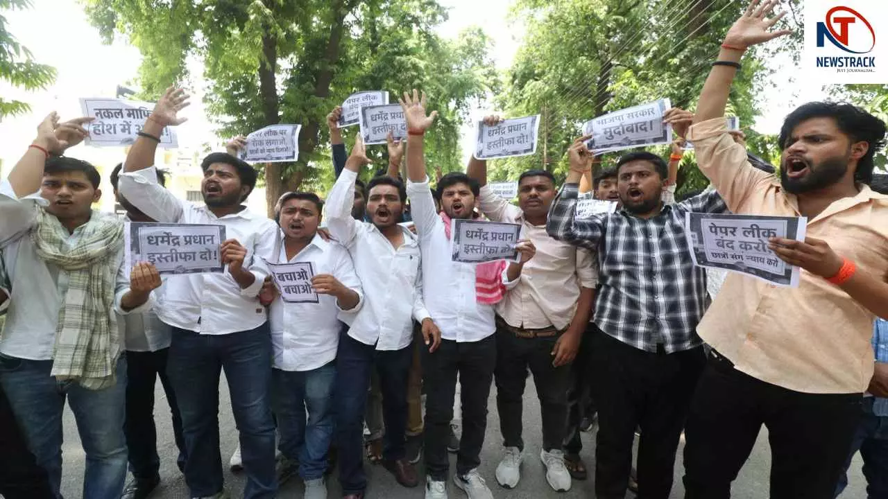 Lucknow University Protest Lucknow University Protest