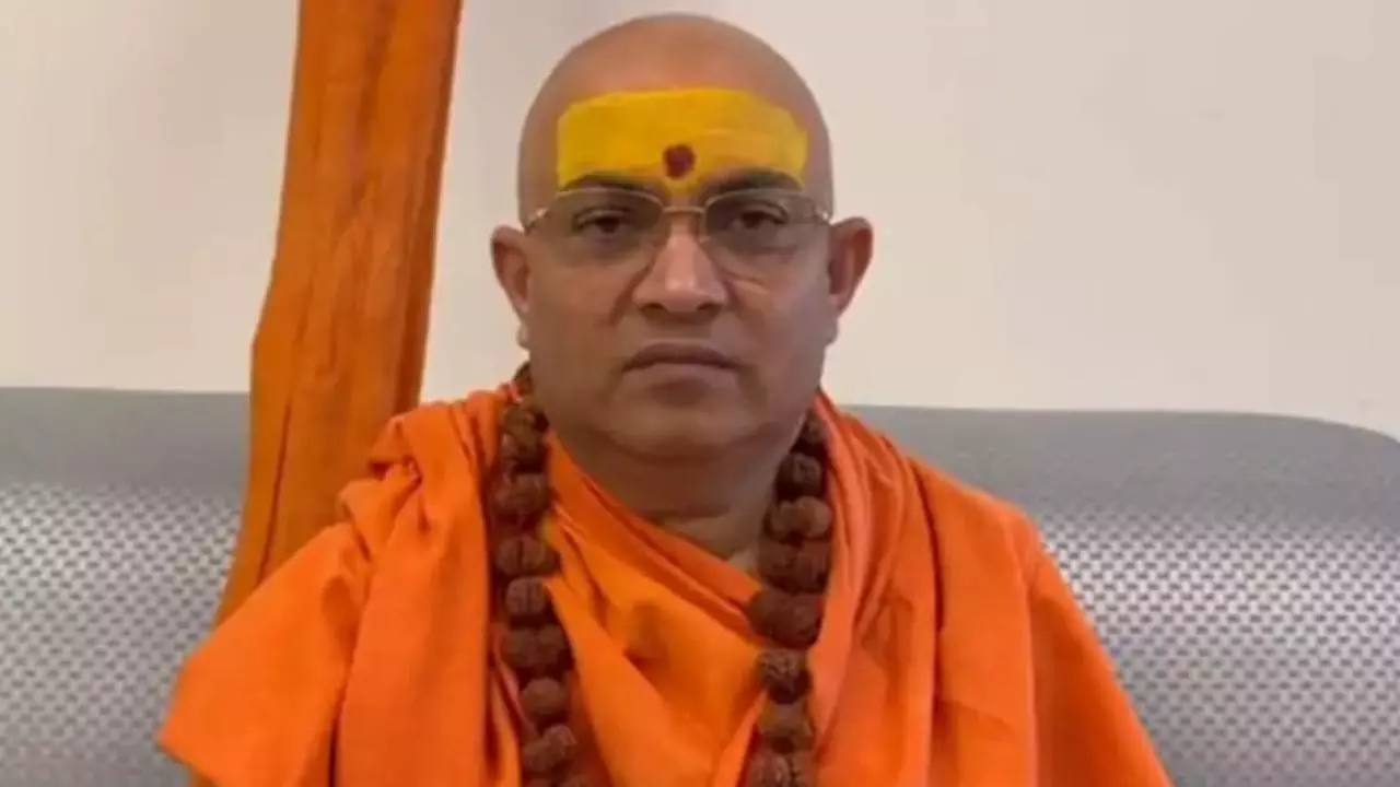 Swami Jitendranand Saraswati receives High Court verdict at Bhojshala