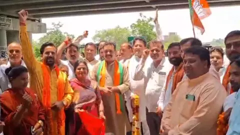Minister Kailash Rajput, Asim Arun welcomed arrival in Kannauj