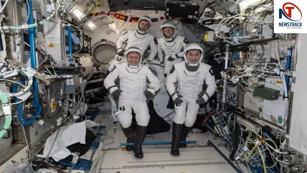 Astronauts Astronauts
