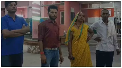 Firozabad News: शादी के महज 10 दिन बाद मार दी गोली, पढ़ाई को लेकर जलता था चाचा, हालत गंभीर