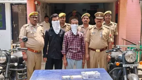 Siddharthnagar: भवानीगंज पुलिस ने 24 घंटे में चोरी का किया खुलासा, दो गिरफ्तार, अवैध हथियार बरामद