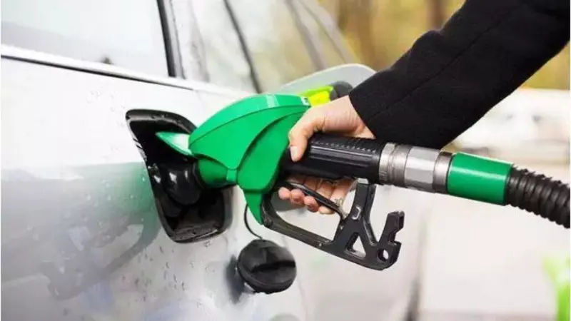 Small hole near car fuel tank safety drain hole explained 2026 Small hole near car fuel tank safety drain hole explained 2026